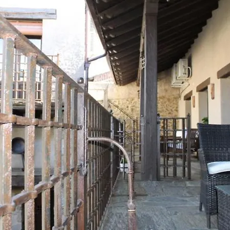 Cabachuelas Villa *