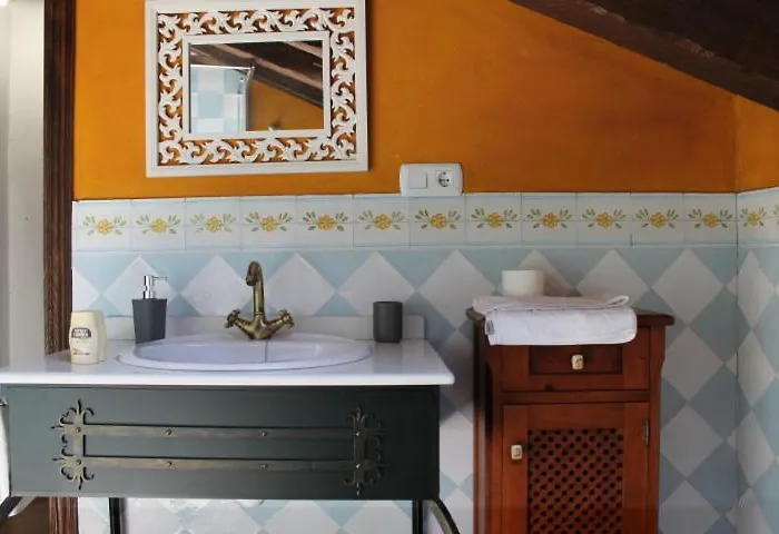 Cabachuelas Villa San Miguel de Valero